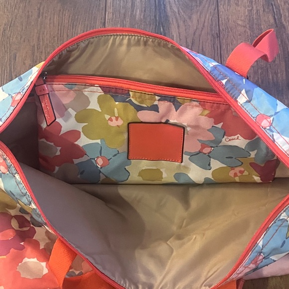 Coach Getaway Floral Weekender Bag With Pouch - Picture 7 of 12